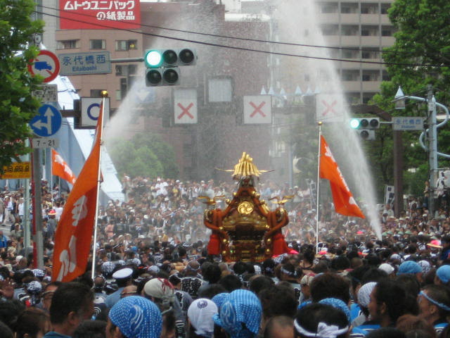 Lễ hội nước​ Fukagawa Hachiman 