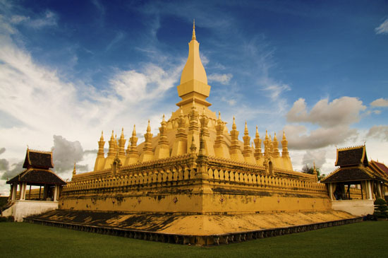 Chùa phật giáo Pha That Luang