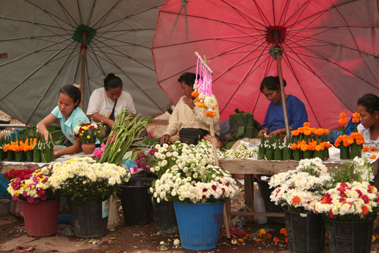 Chợ Talat Sao nhôn nhịp tại Vientiane