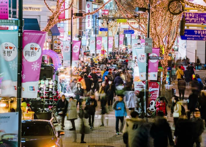 Không khí mua sắm nhộn nhịp tại Seoul, Hàn Quốc